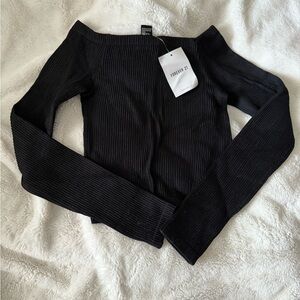 Forever 21 Elegant Black Off-Shoulder Top